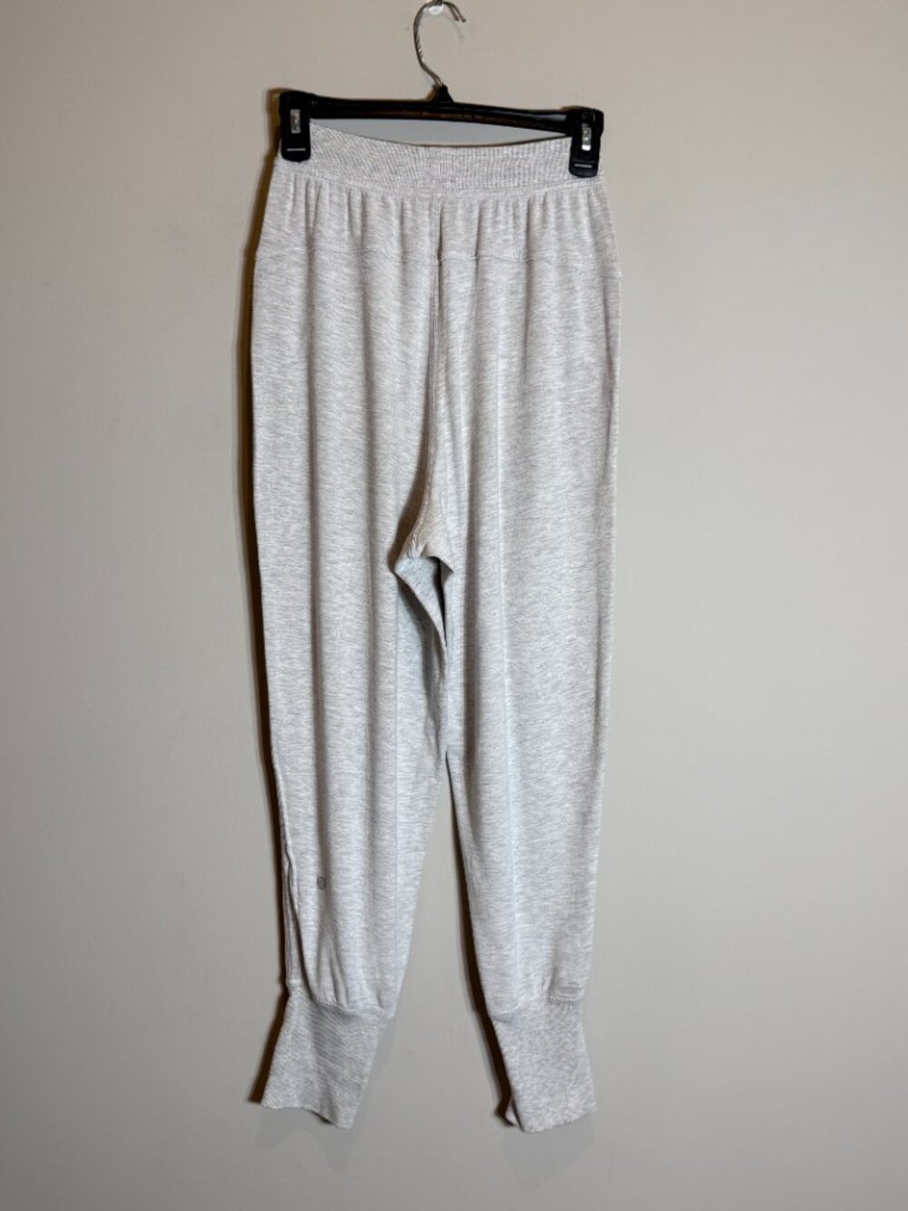 Lululemon Still Chill Jogger Sweatpants Women's 2 Heather Gray Active Loungewear - Picture 5 of 13